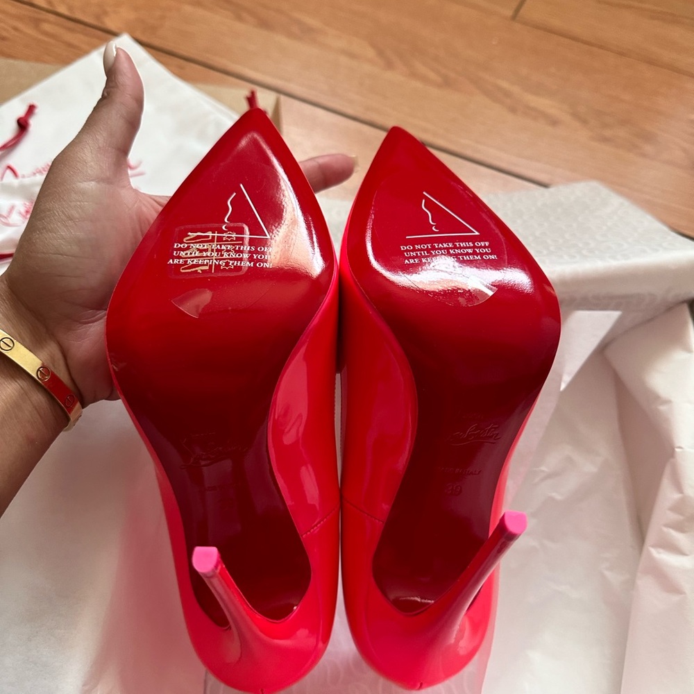 Christian Louboutin Hot Pink Patent Pigalle Follies Pointed-Toe Pump - Picture 2 of 5